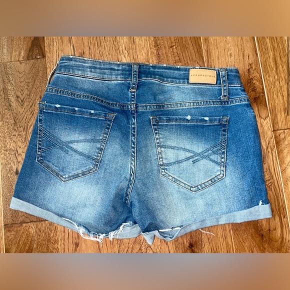 Aeropostale midi distressed jean shorts perfect condition warn twice - Picture 2 of 5